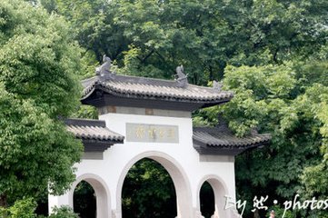 灵隐天竺寺门