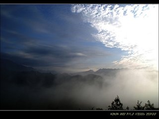 元夕后喜晴登靖通庵