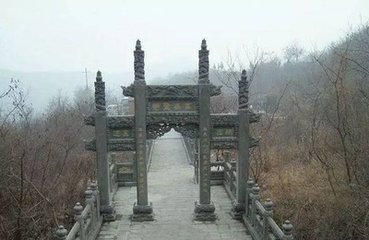 霍岳