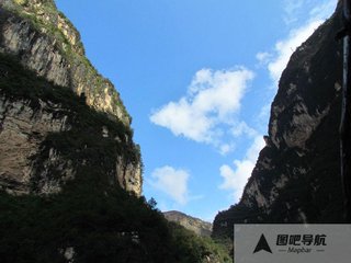 戏题巫山县用杜子美韵?此诗为黄庭坚作?