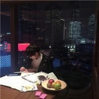 初秋忽奉诏除浙东观察使检校右貂