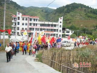 同道通师之香林马上