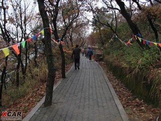 题郡南山光福寺寺即严黄门所置…即郄拾遗之词也