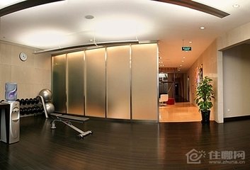 刘园九日燕同寮效陶谢体