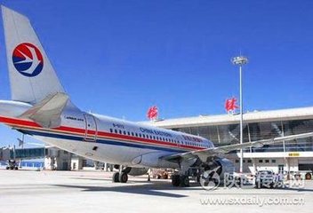 榆林老将歌（寄万丘泽）