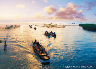 连日风作，洞庭不可渡，出赤沙湖