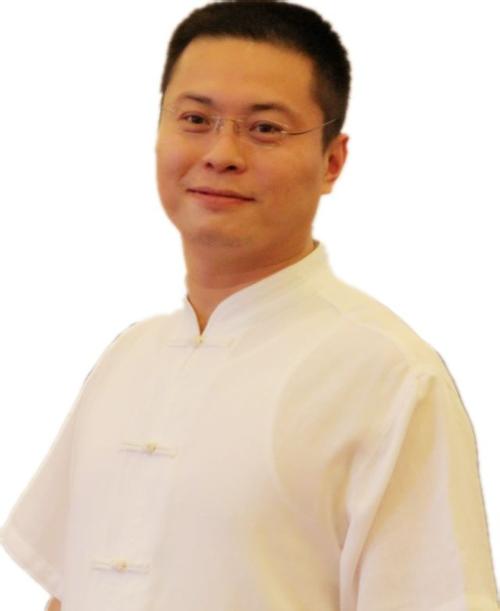 秋夜独坐有感一章奉呈师说令尹奉议光明主簿