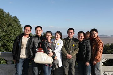 寄题杭州通判胡学士官居诗四首·溅玉斋