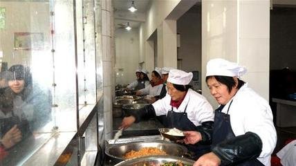 笺年老逢春八首·年老才会惜芳菲