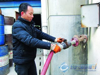 送杨明归越觐亲